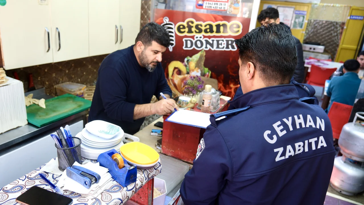 Zabıta Ekiplerinden Şarküteri ve Dönercilere Yönelik Hijyen Denetimi